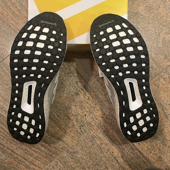 Ultraboost LTD Cream/Chalk NWT (BB7802) - Picture 3 of 6